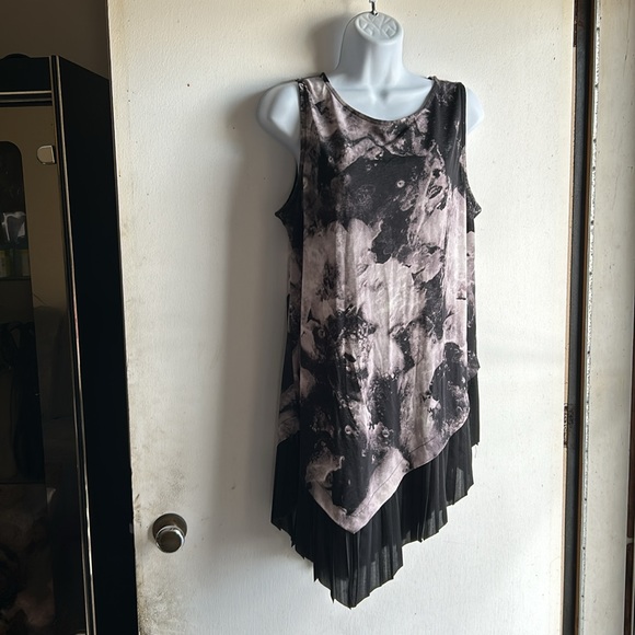 Ptp 20 inch. Length 32 inlongest point front back 34 backof top/dress bran new - Picture 6 of 8